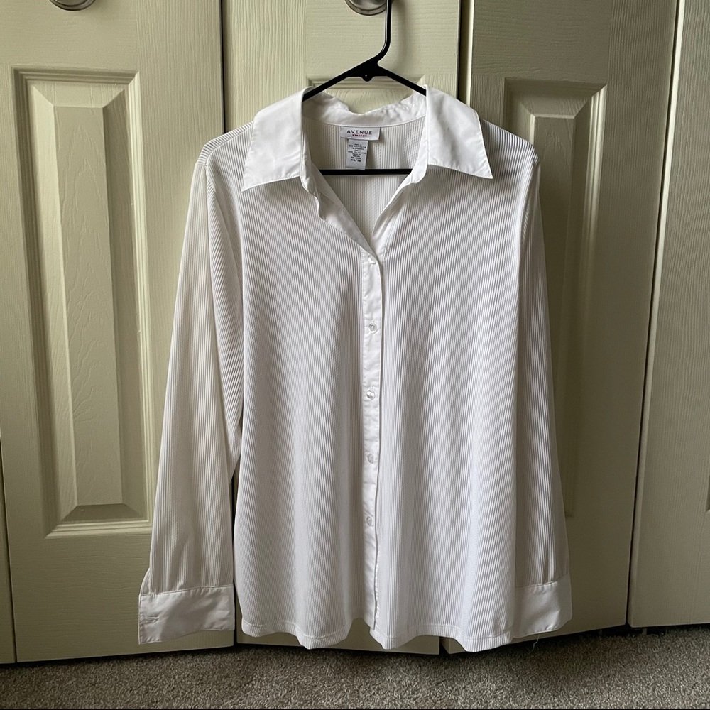 Women’s white dress shirt